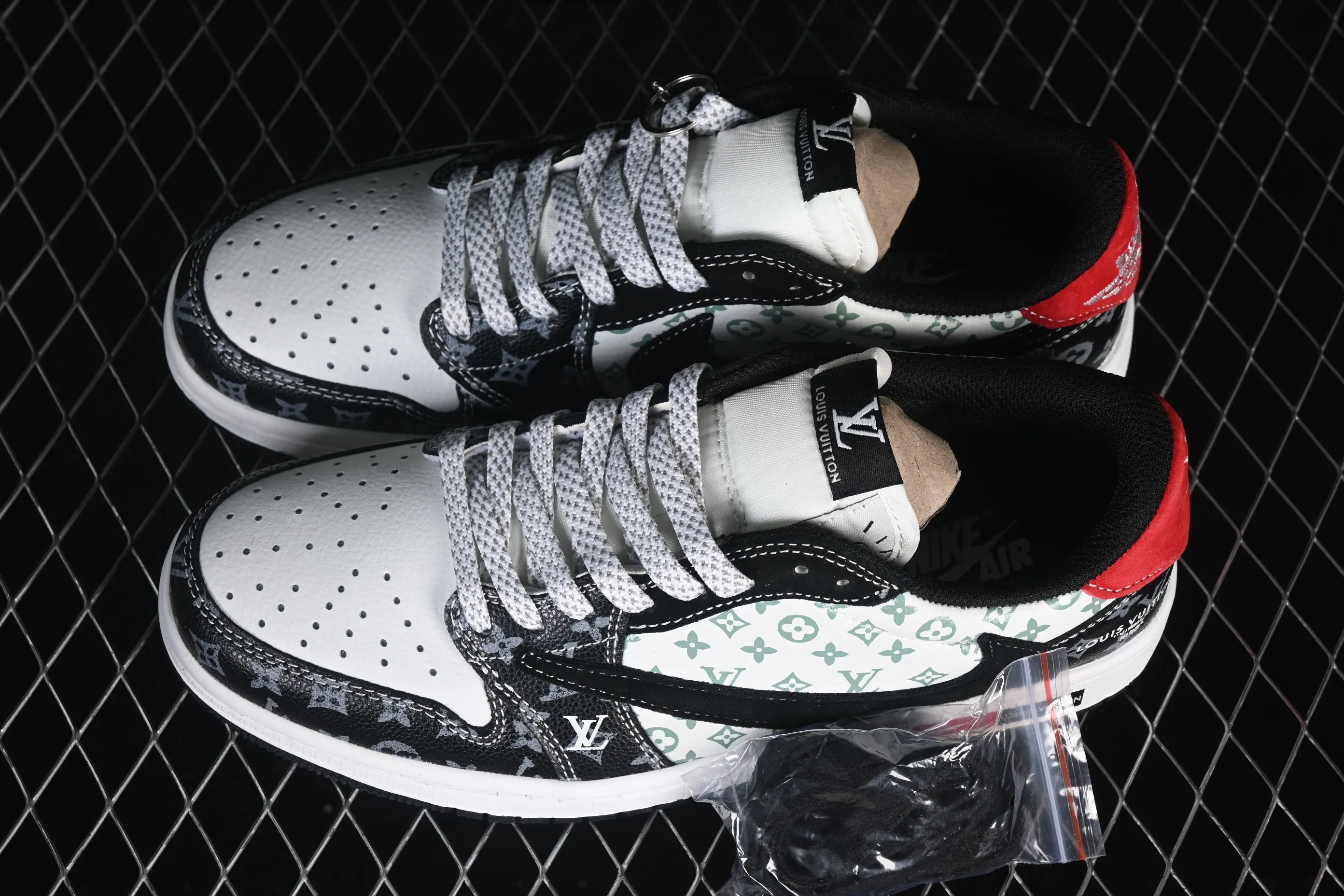 All categories Air Jordan Jordan series basketball shoes Air Jordan 1 Low High-end customized low-top sneakers Air Jordan 1 Low AJ1 Joe 1 joint model High-end customized low-top retro basketball shoes DZ5899-036